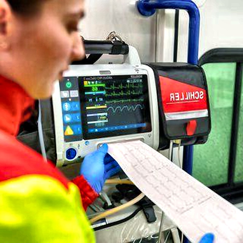 X-500 Advanced Patient Monitor with Integrated Defibrillator